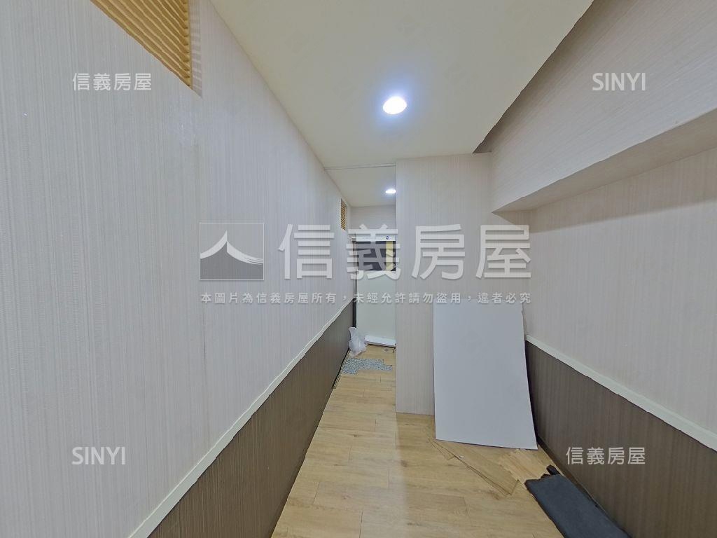 正文化二路大店面房屋室內格局與周邊環境