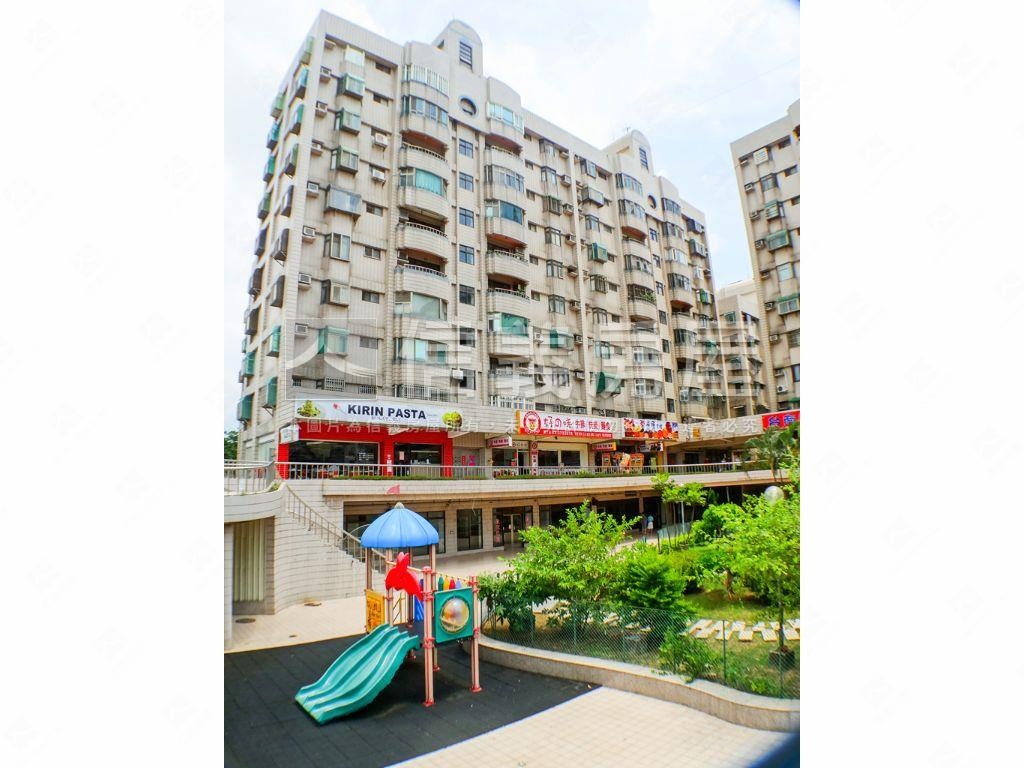 文教新城三房美屋房屋室內格局與周邊環境