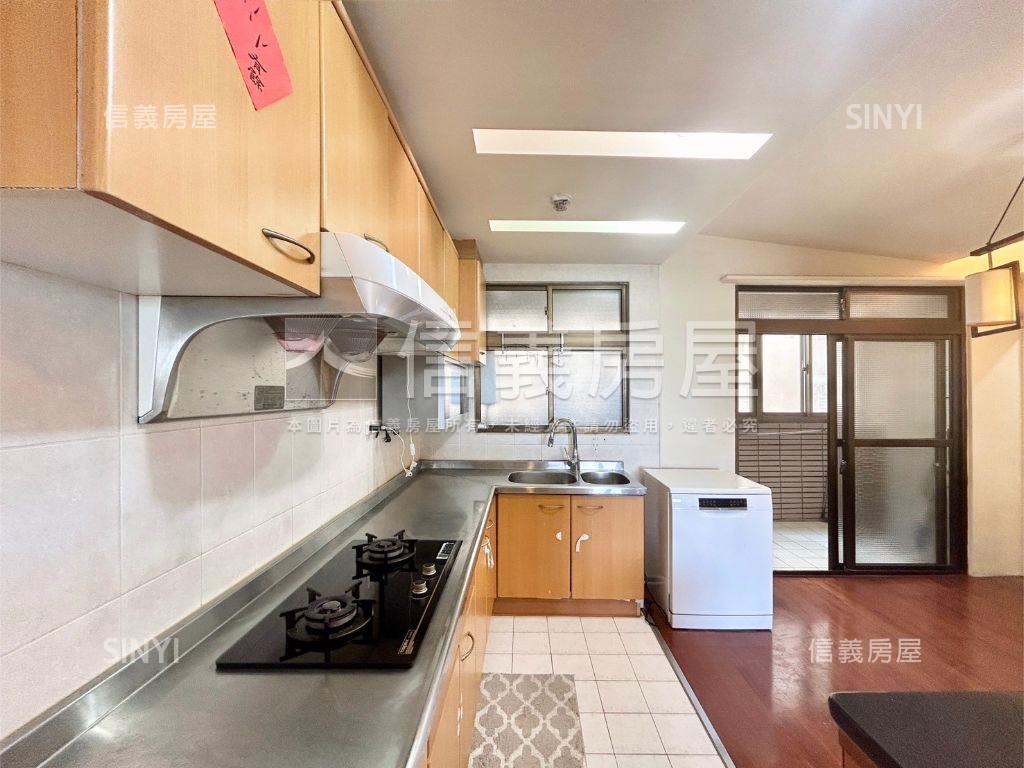 專任清大文教新城大三房房屋室內格局與周邊環境