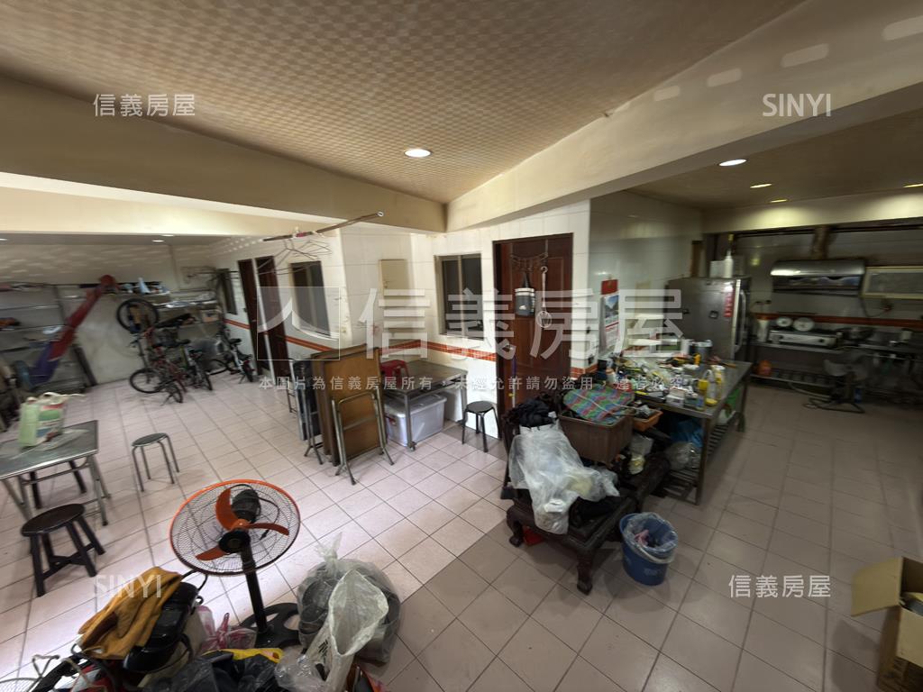 稀有邊間金店房屋室內格局與周邊環境