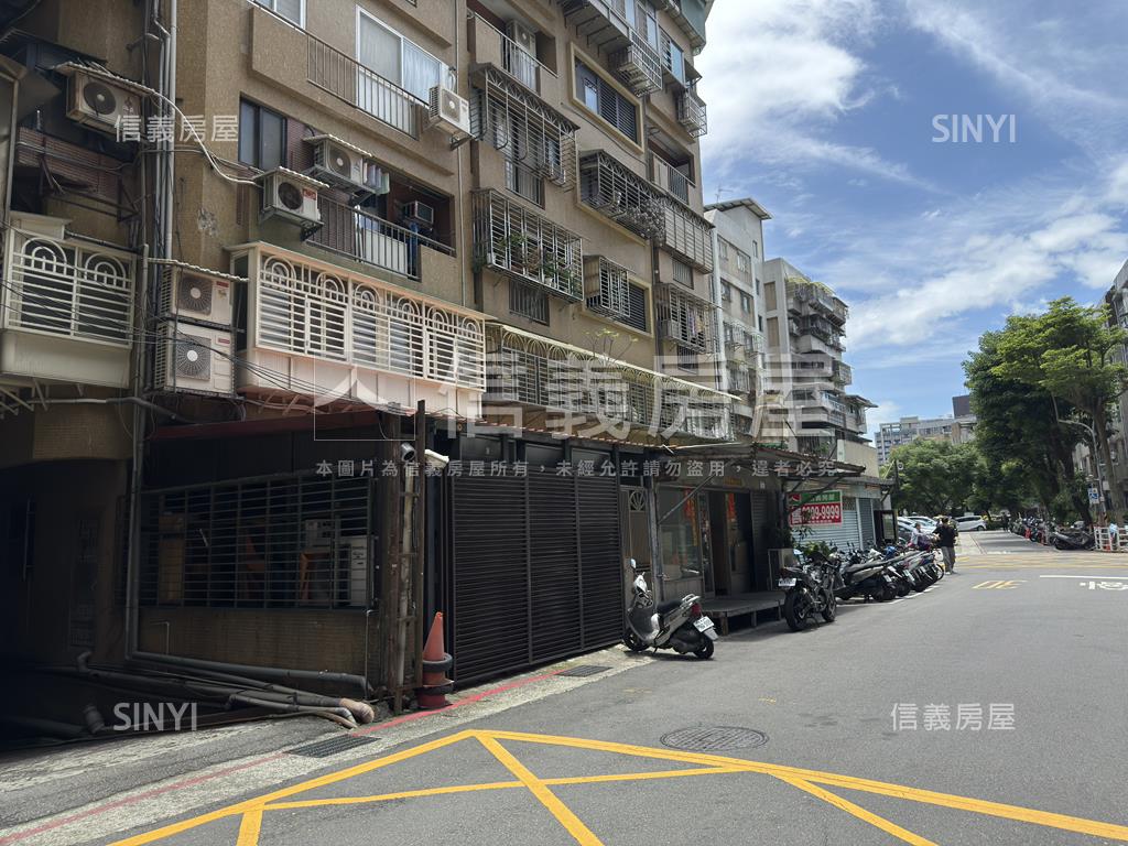 稀有邊間金店房屋室內格局與周邊環境