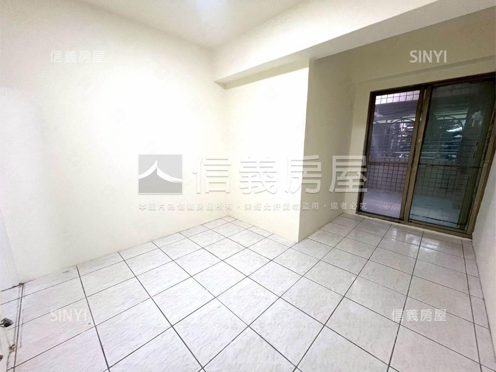 長安大街電梯三房房屋室內格局與周邊環境