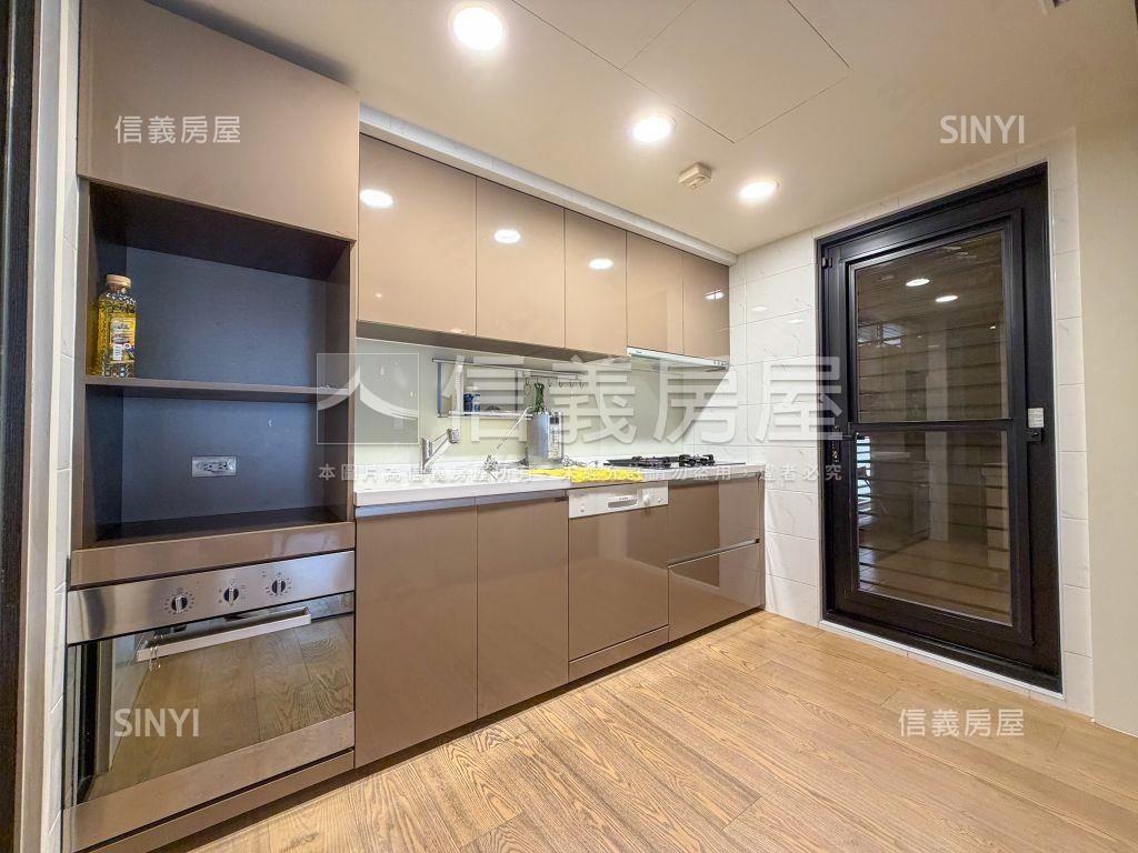 美術城品稀有朝南三房房屋室內格局與周邊環境