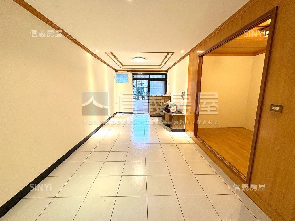 明亮典雅方正三樓房屋室內格局與周邊環境