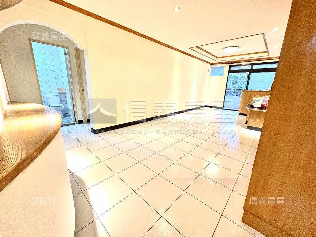 明亮典雅方正三樓房屋室內格局與周邊環境