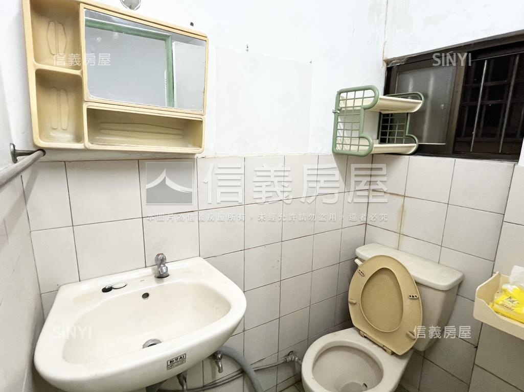 近文化中心活巷透天房屋室內格局與周邊環境