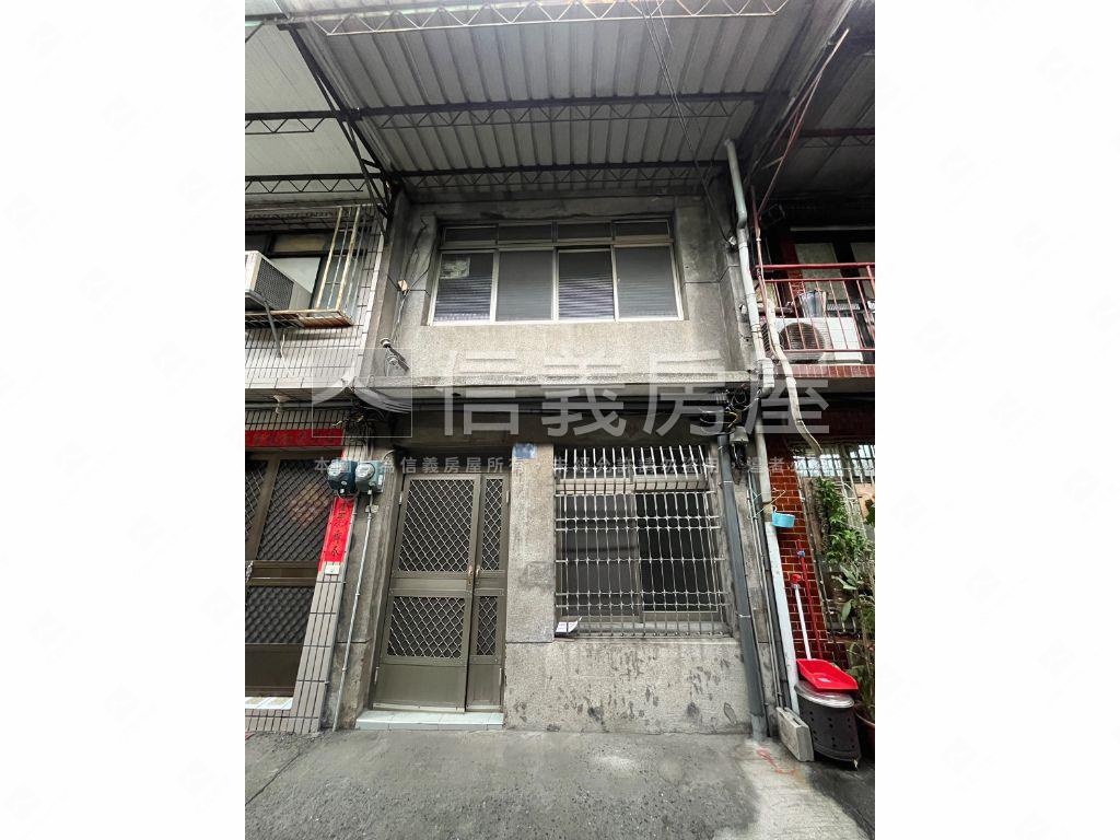 近文化中心活巷透天房屋室內格局與周邊環境