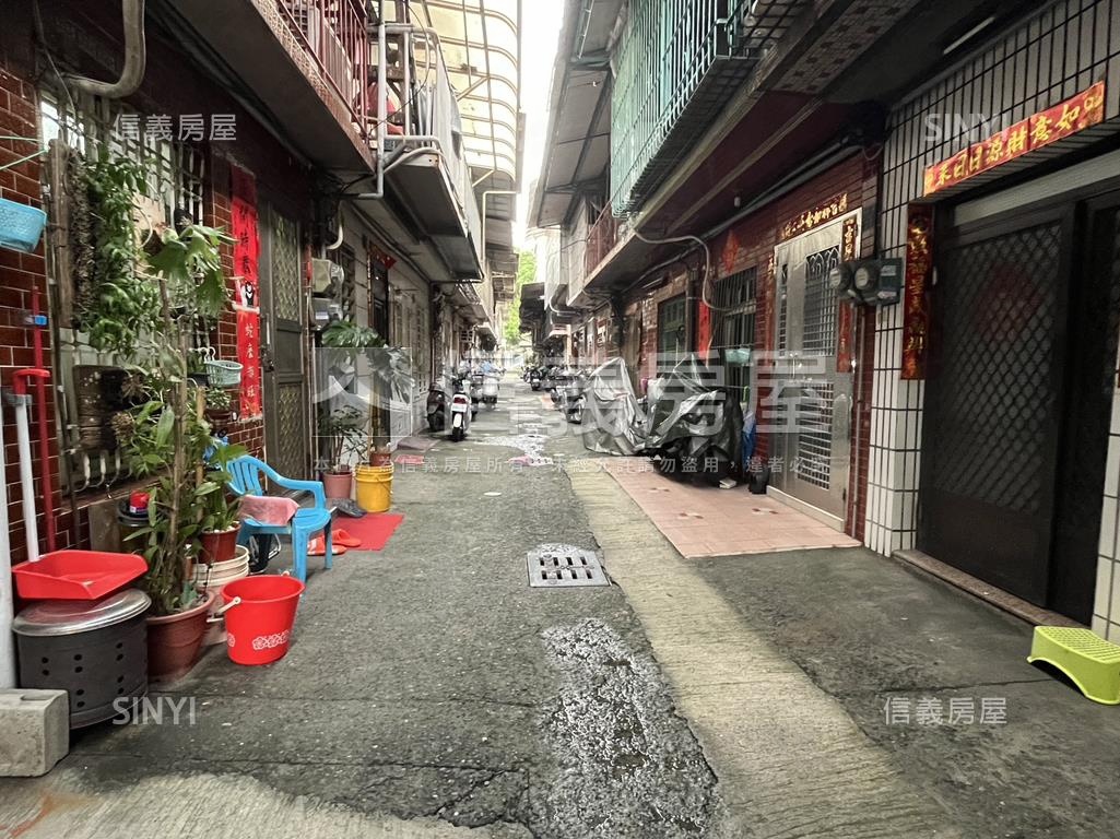 近文化中心活巷透天房屋室內格局與周邊環境