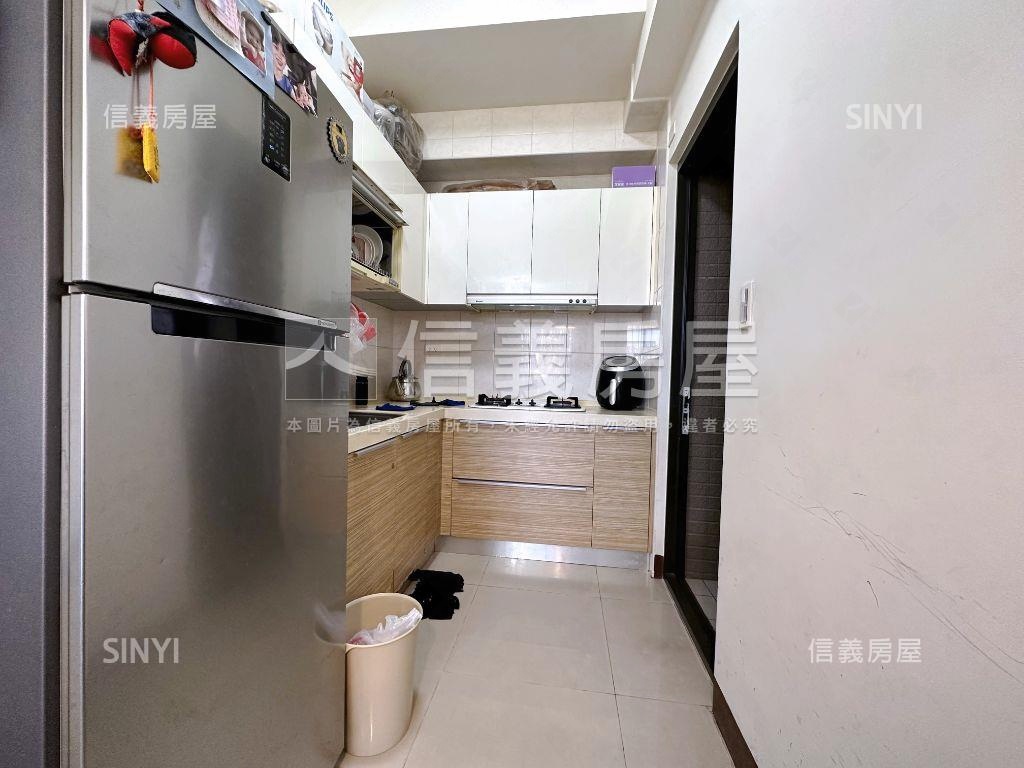 首選！坤悅兩房面足球場房屋室內格局與周邊環境