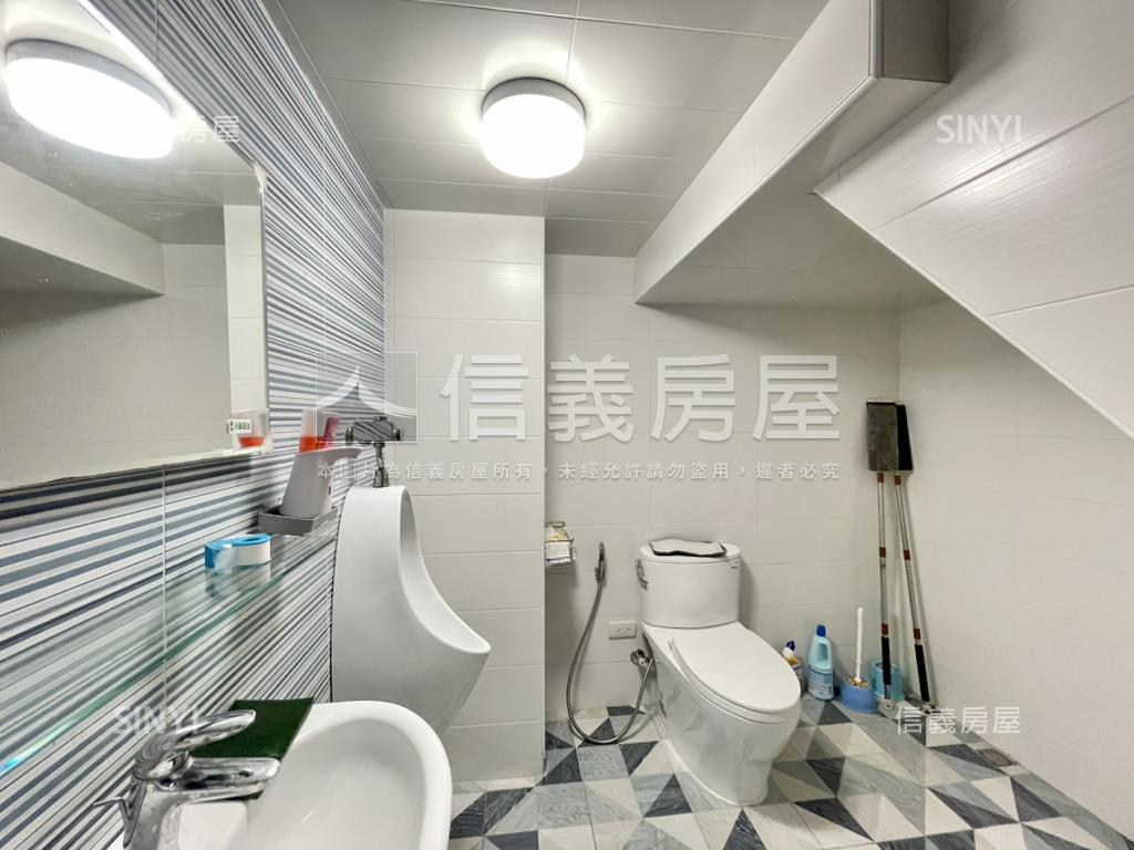海佃路銀行旁奢華店住透天房屋室內格局與周邊環境