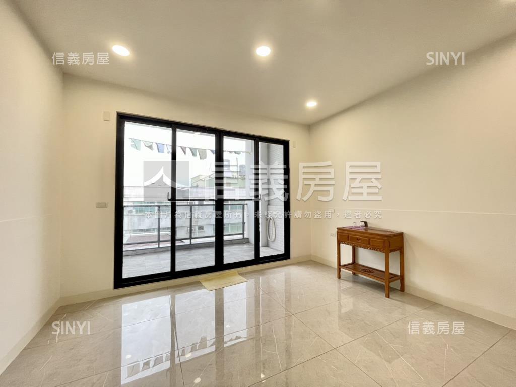 海佃路銀行旁奢華店住透天房屋室內格局與周邊環境