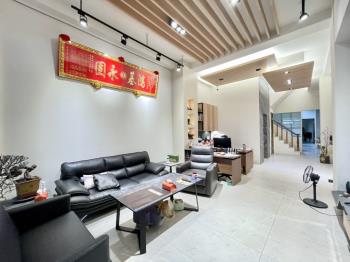 海佃路銀行旁奢華店住透天