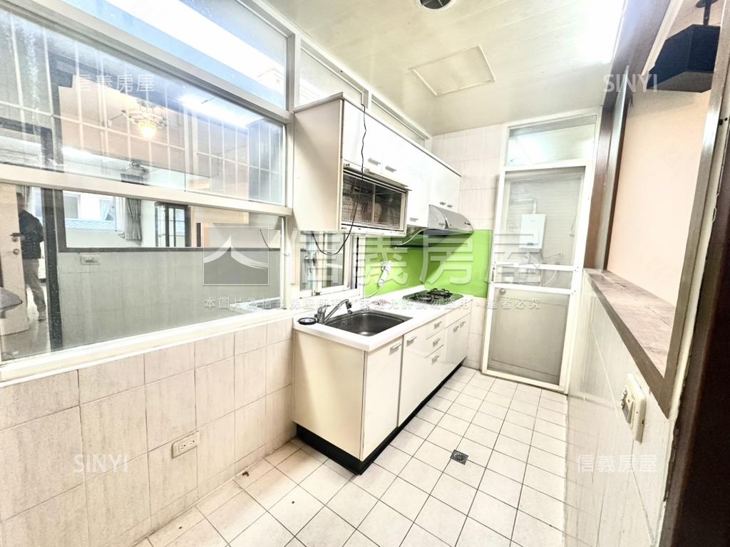 長樂花園露臺美四房房屋室內格局與周邊環境