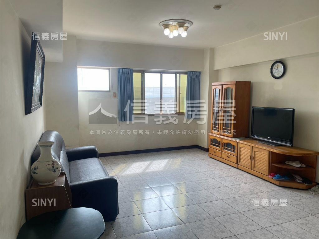 河岸邊間景觀三房房屋室內格局與周邊環境