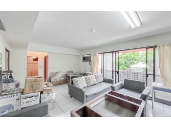 逢甲公園旁吃市角店