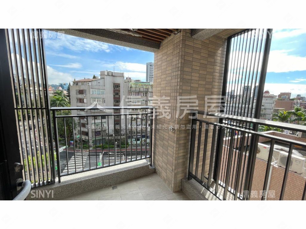 全新昇陽麗鉑３房＋坡平車房屋室內格局與周邊環境