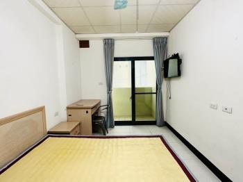 大里˙間間套房美透天