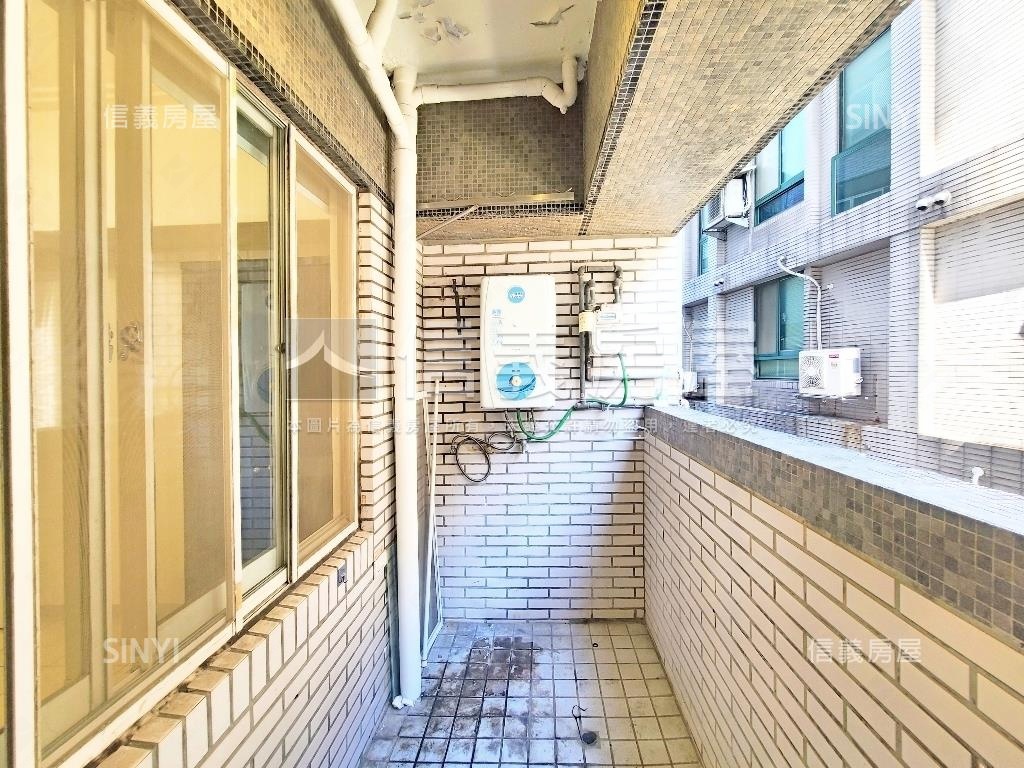 城市大亨４房車位房屋室內格局與周邊環境