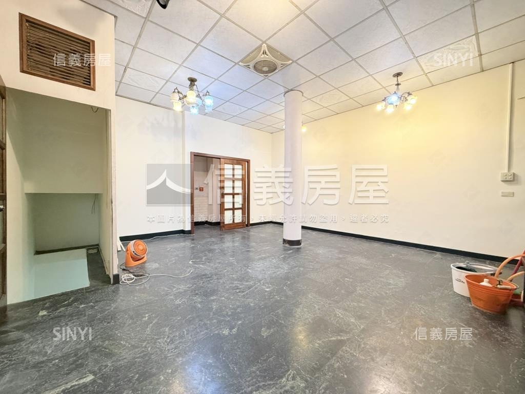 凱旋二路正路面寬透店房屋室內格局與周邊環境