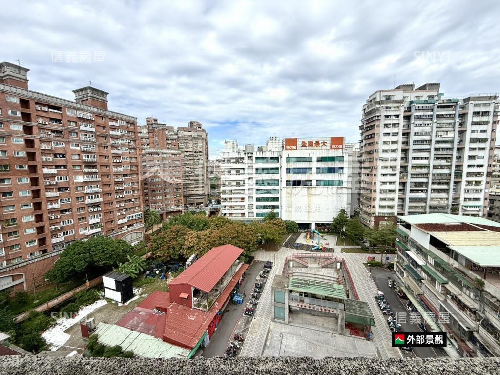 土城家樂福採光大三房車位房屋室內格局與周邊環境