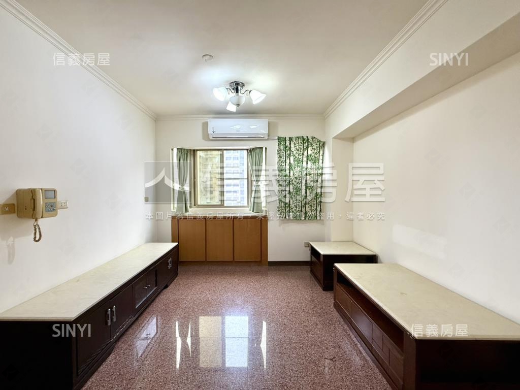 土城家樂福採光大三房車位房屋室內格局與周邊環境