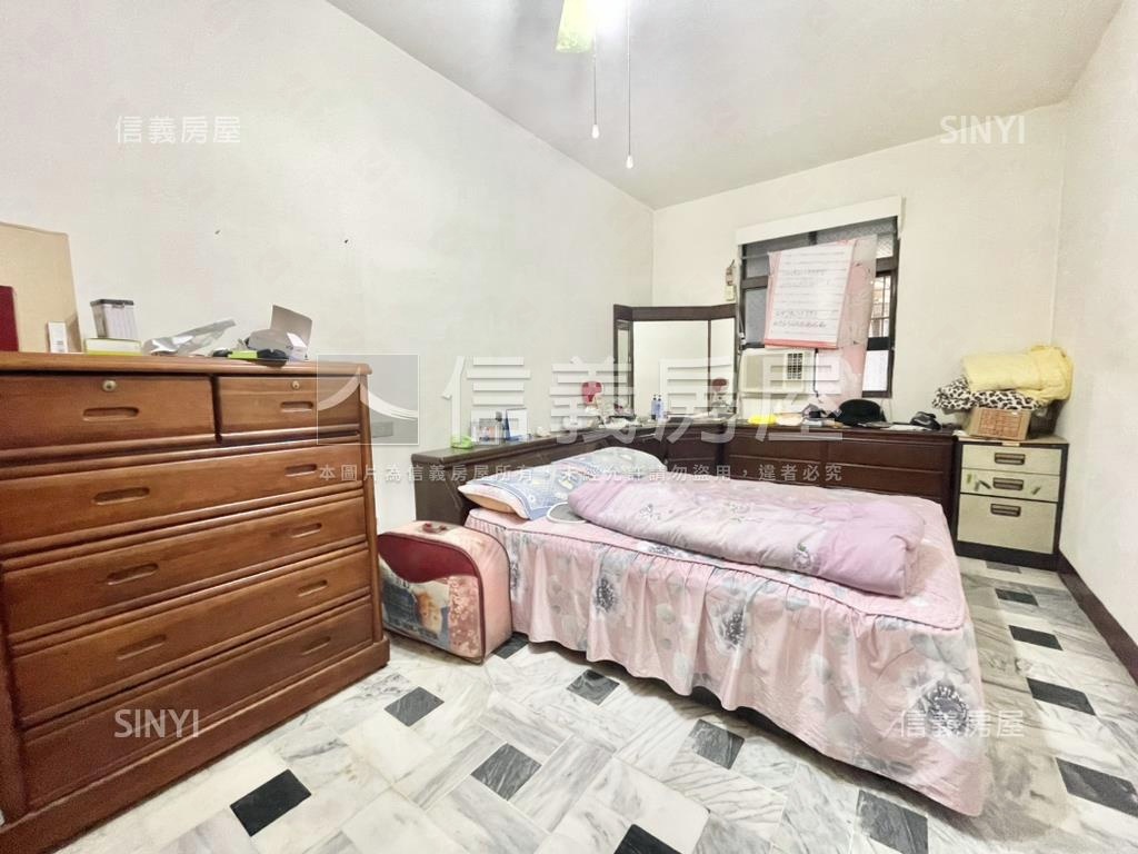 大展鴻圖稀有面寬大一樓房屋室內格局與周邊環境