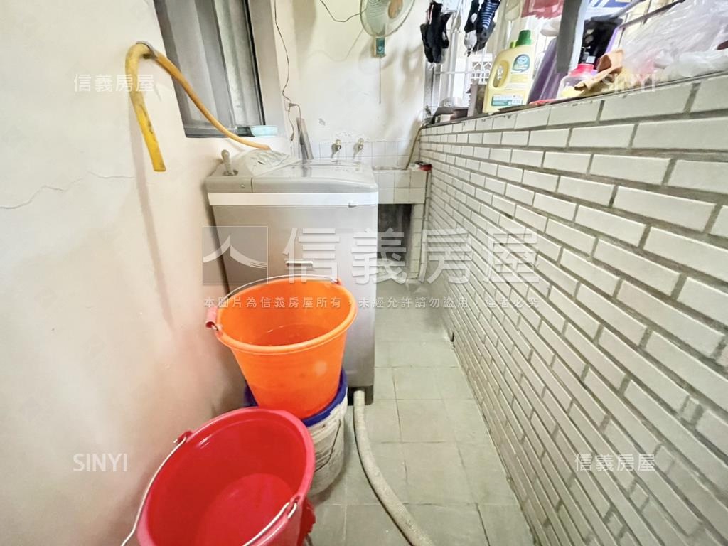 大展鴻圖稀有面寬大一樓房屋室內格局與周邊環境