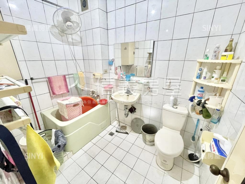 大展鴻圖稀有面寬大一樓房屋室內格局與周邊環境