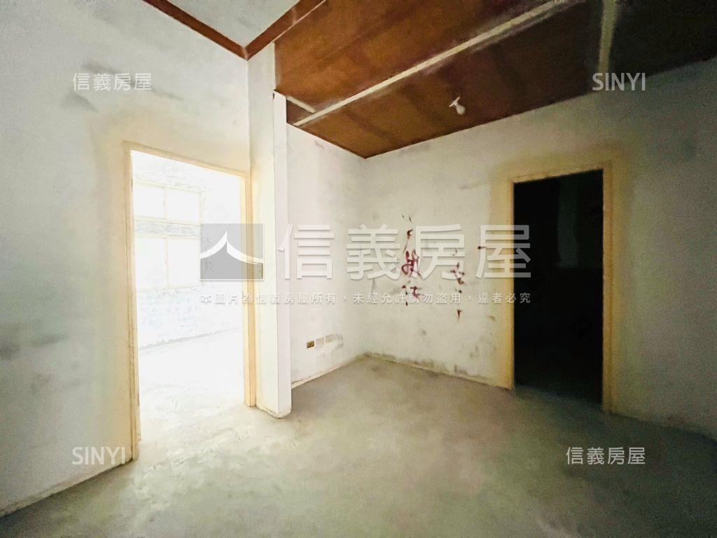 力霸南京２期＋車位房屋室內格局與周邊環境