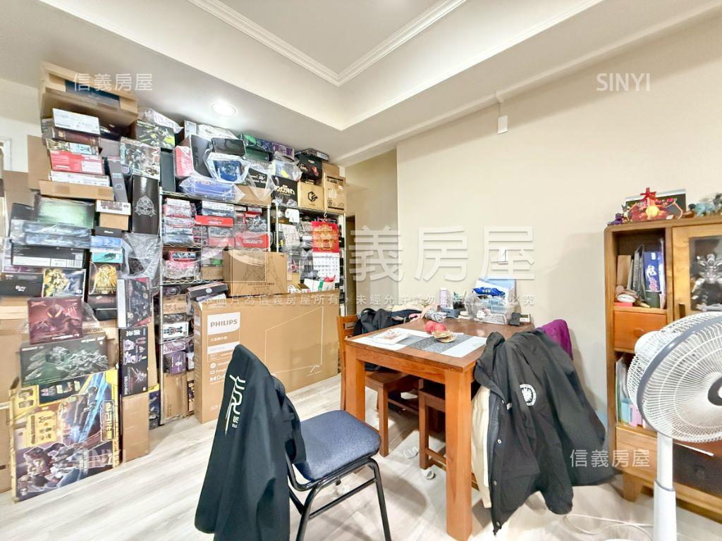 近車站城中城精品三房房屋室內格局與周邊環境