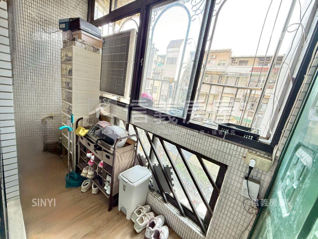 近車站城中城精品三房房屋室內格局與周邊環境