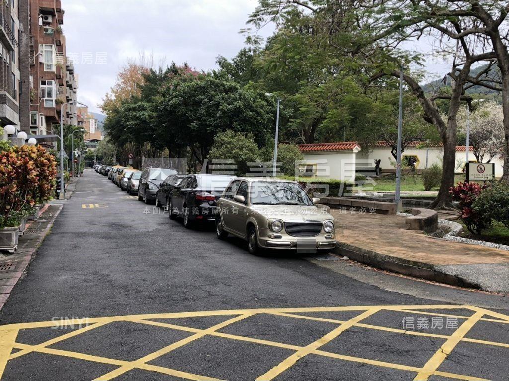 獨家Ｙ２７站附近地下室房屋室內格局與周邊環境