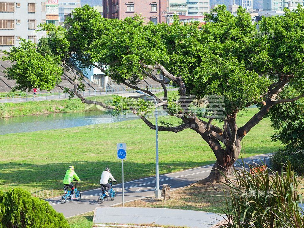 獨家Ｙ２７站附近地下室房屋室內格局與周邊環境