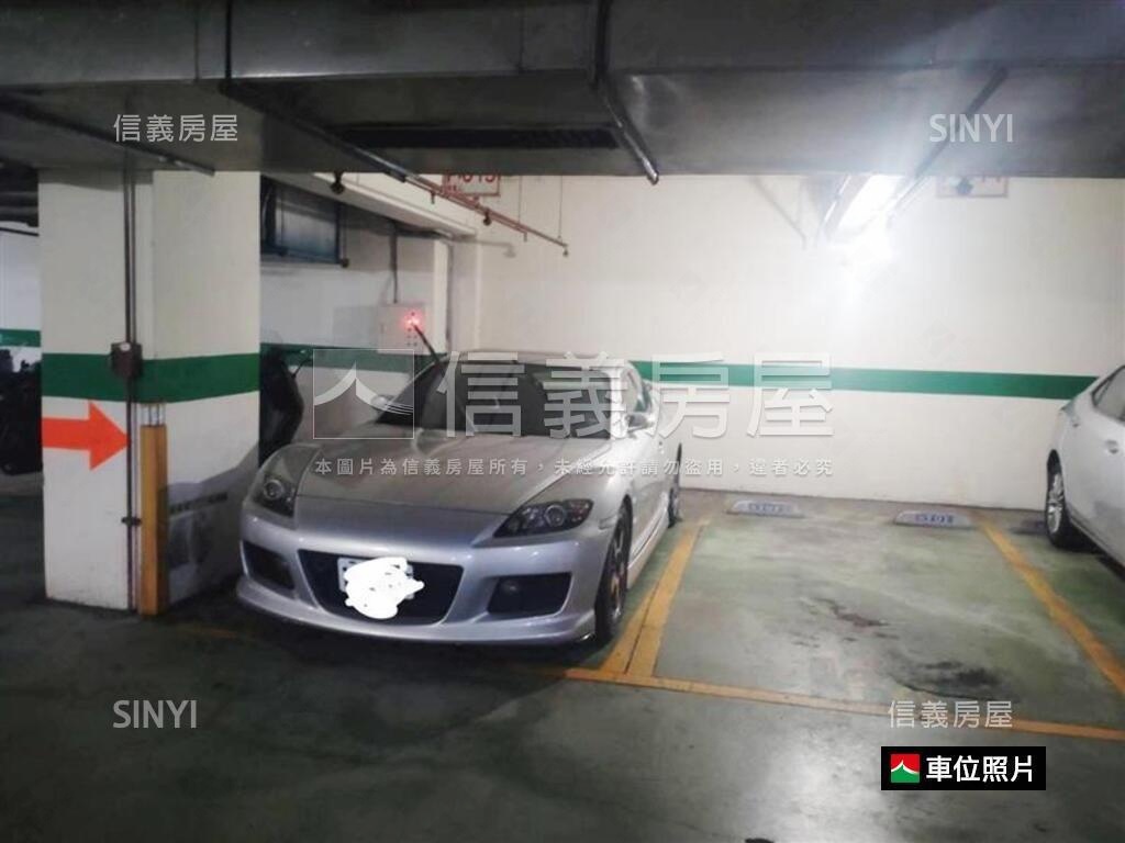 宏泰巨星獨立權狀坡道平面房屋室內格局與周邊環境