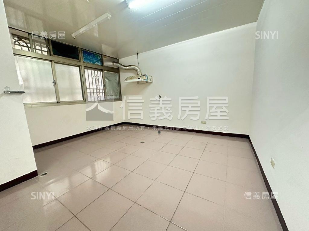 低總價首購四樓房屋室內格局與周邊環境