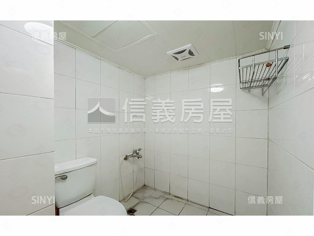 文心百利３房車位房屋室內格局與周邊環境