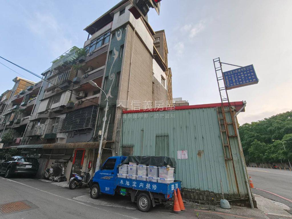 未來捷運站旁整棟出售房屋室內格局與周邊環境