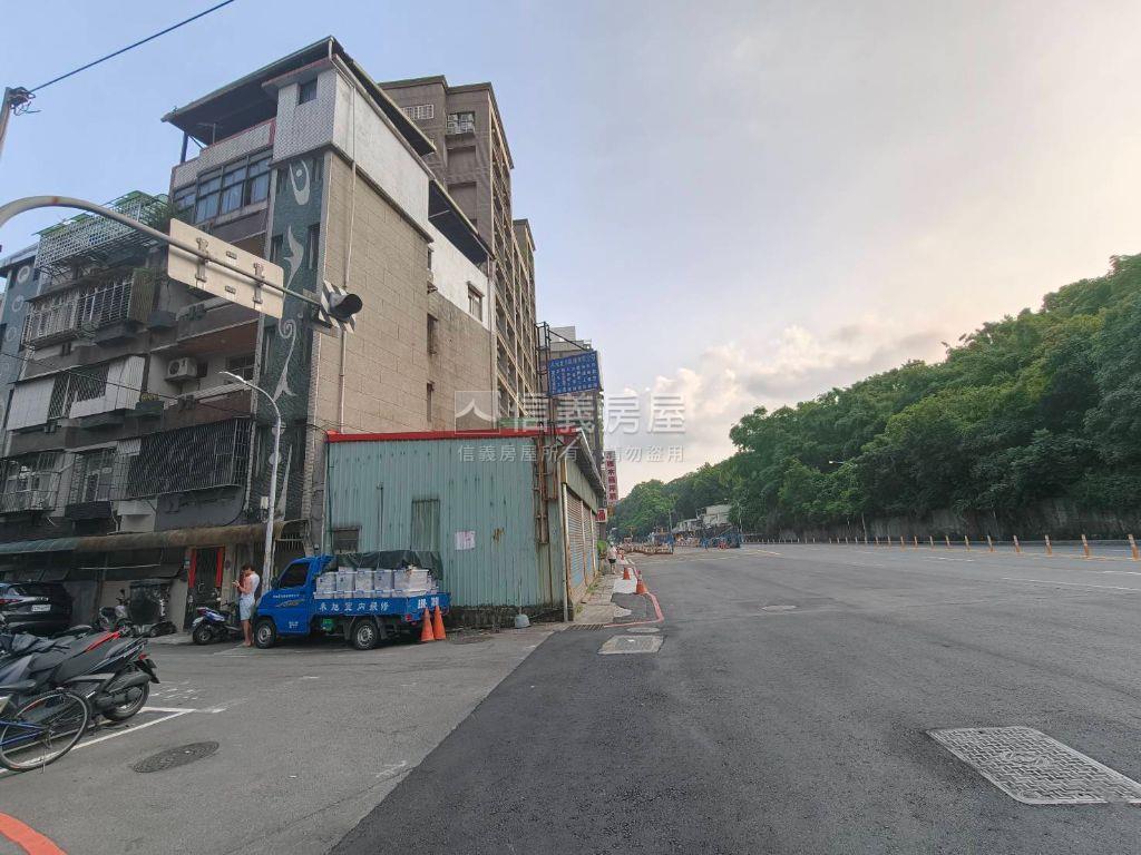 未來捷運站旁整棟出售房屋室內格局與周邊環境