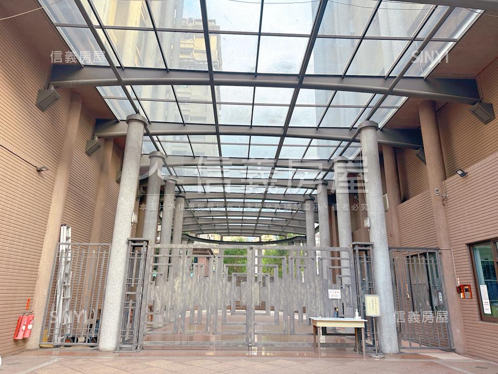 台北大學實用景觀美套房房屋室內格局與周邊環境