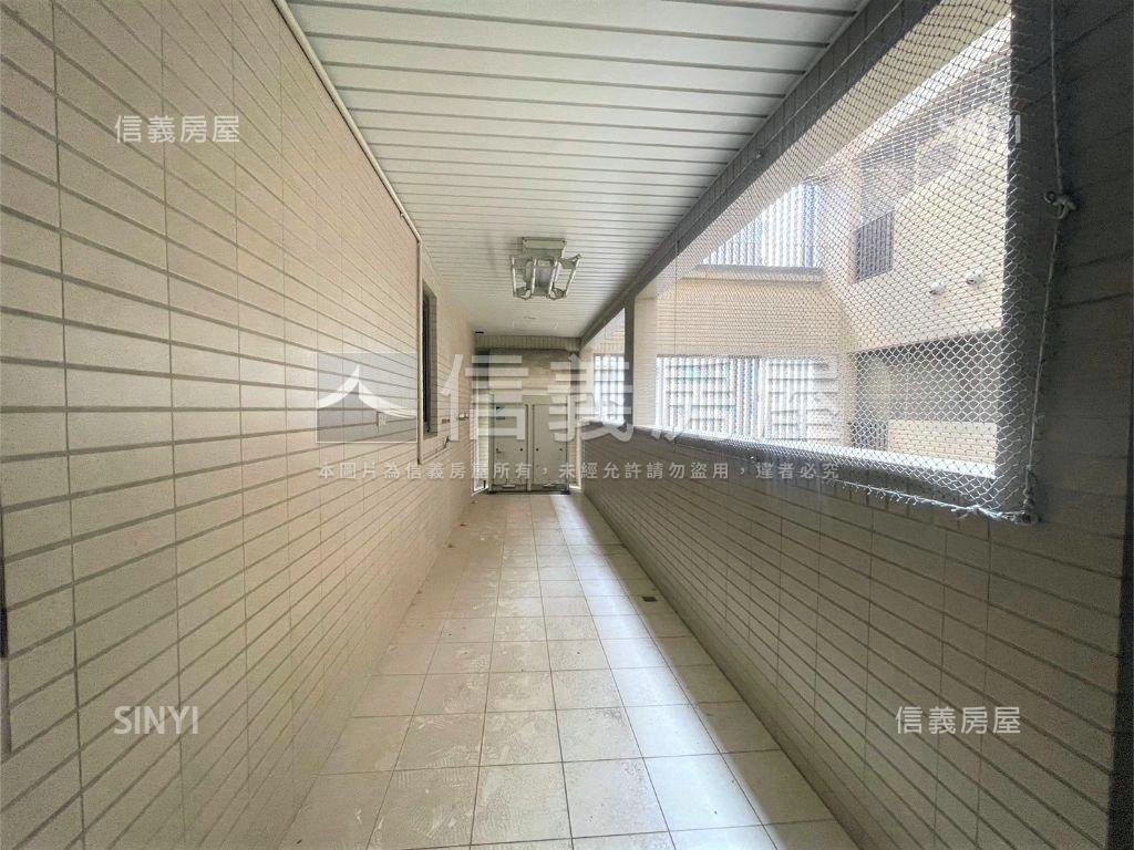 格里昂高樓層城市景觀宅房屋室內格局與周邊環境