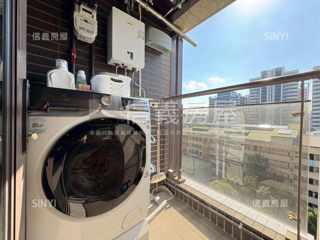 精美名軒精緻空間房屋室內格局與周邊環境