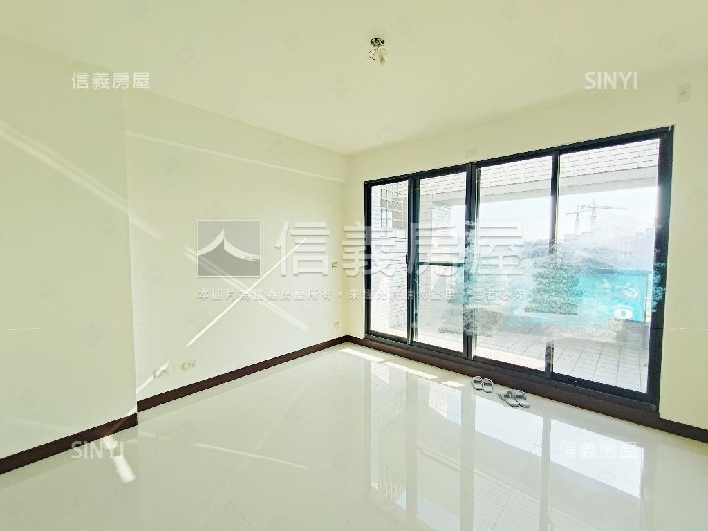 ７７期重劃區精美透店房屋室內格局與周邊環境