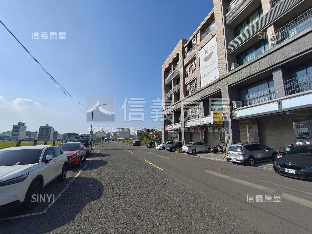 ７７期重劃區精美透店房屋室內格局與周邊環境