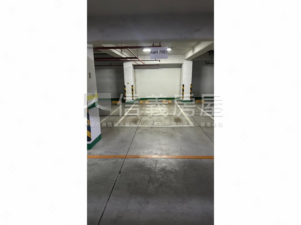 天品美屋美校樓中樓大戶房屋室內格局與周邊環境