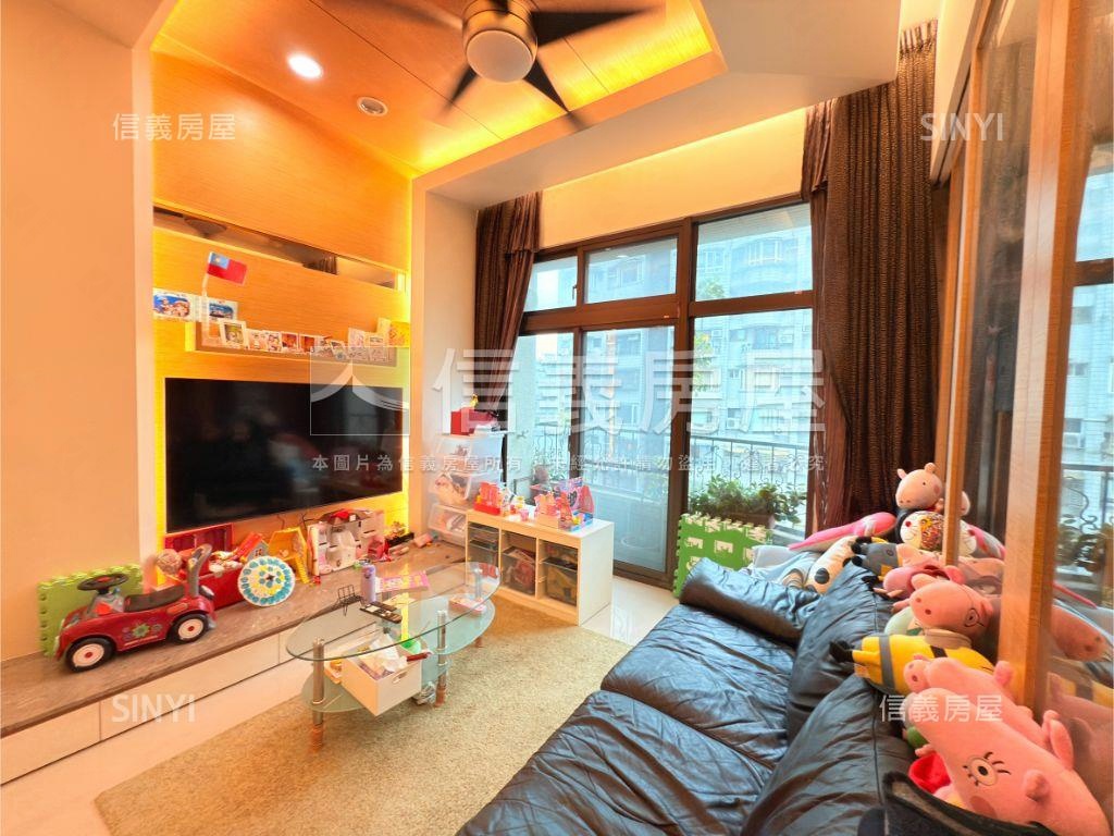 敦化學區電梯３房附車位房屋室內格局與周邊環境