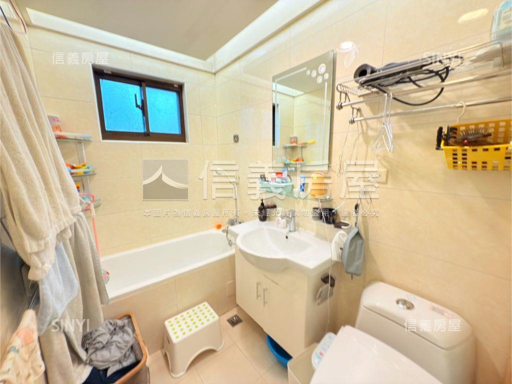 敦化學區電梯３房附車位房屋室內格局與周邊環境