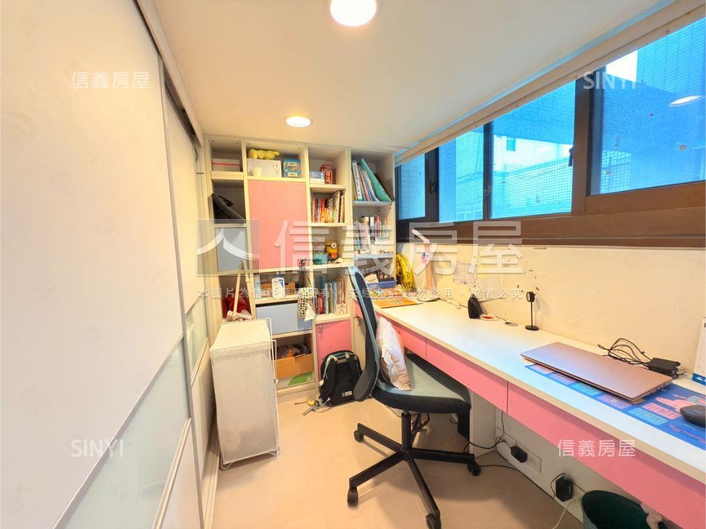 敦化學區電梯３房附車位房屋室內格局與周邊環境