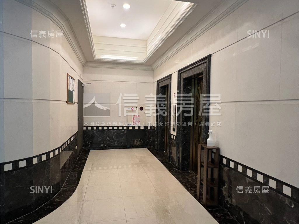 敦化學區電梯３房附車位房屋室內格局與周邊環境