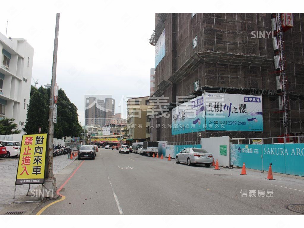 鉅虹藝術大街三房房屋室內格局與周邊環境