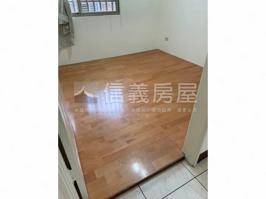 鉅虹藝術大街三房房屋室內格局與周邊環境